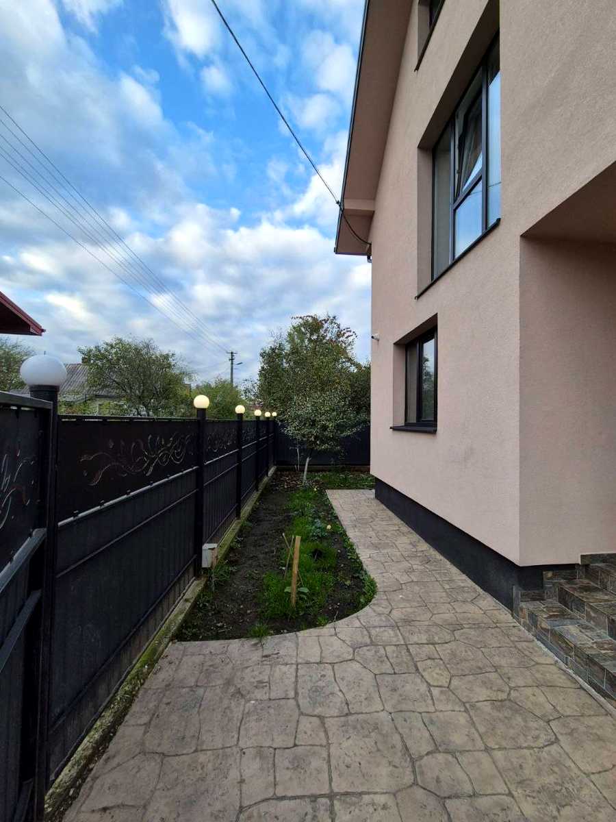 1840419467229169