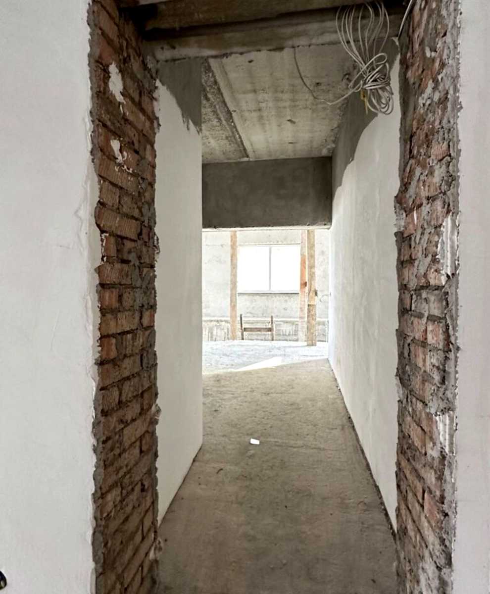1838974440156124