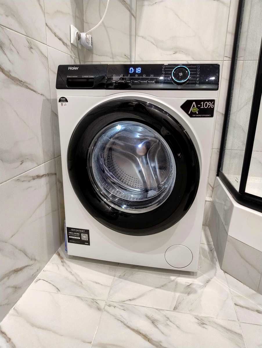 1835035796108701