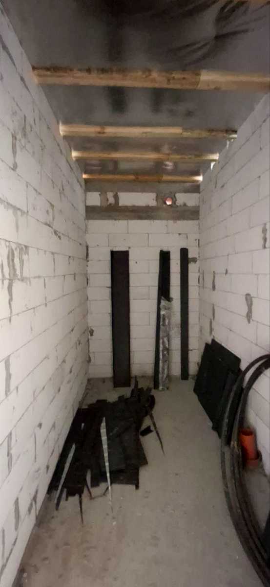 1850948904812381