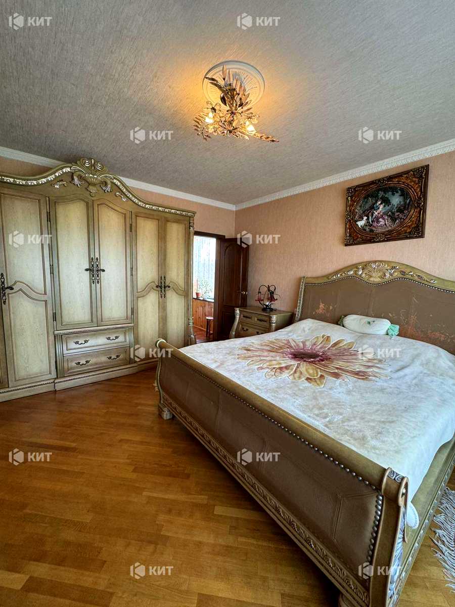 1839785383666456
