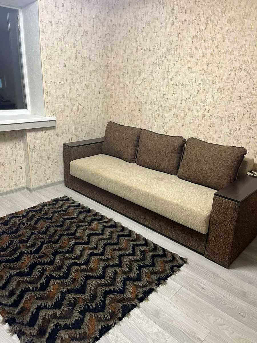 1802990048646072