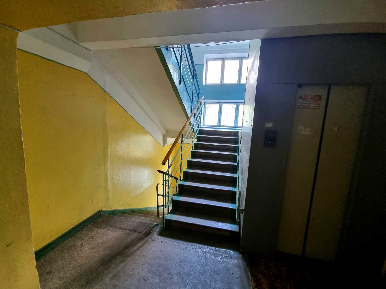 1738359309237663