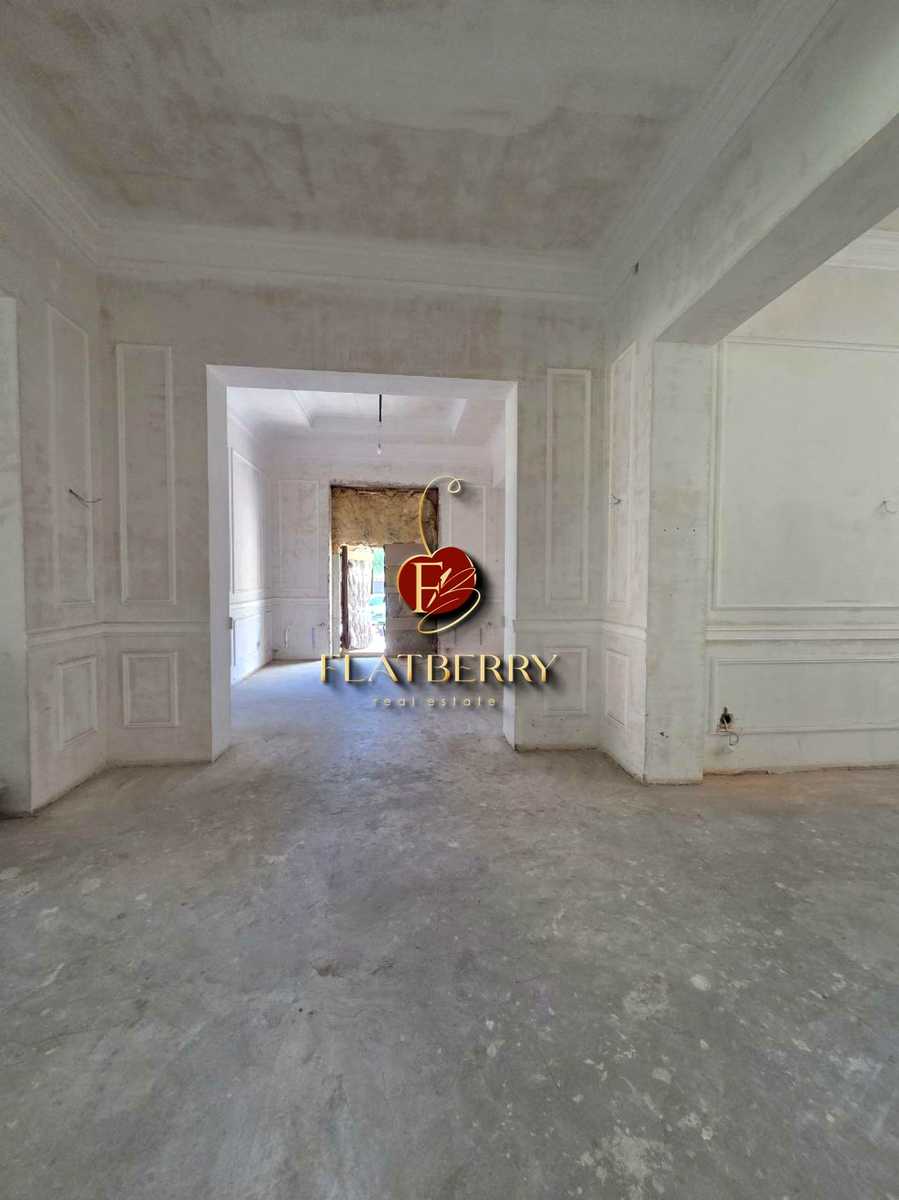 1837883591776781