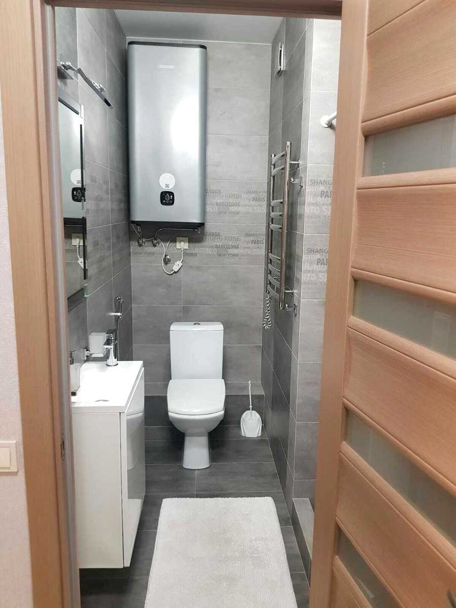 1826574485237445