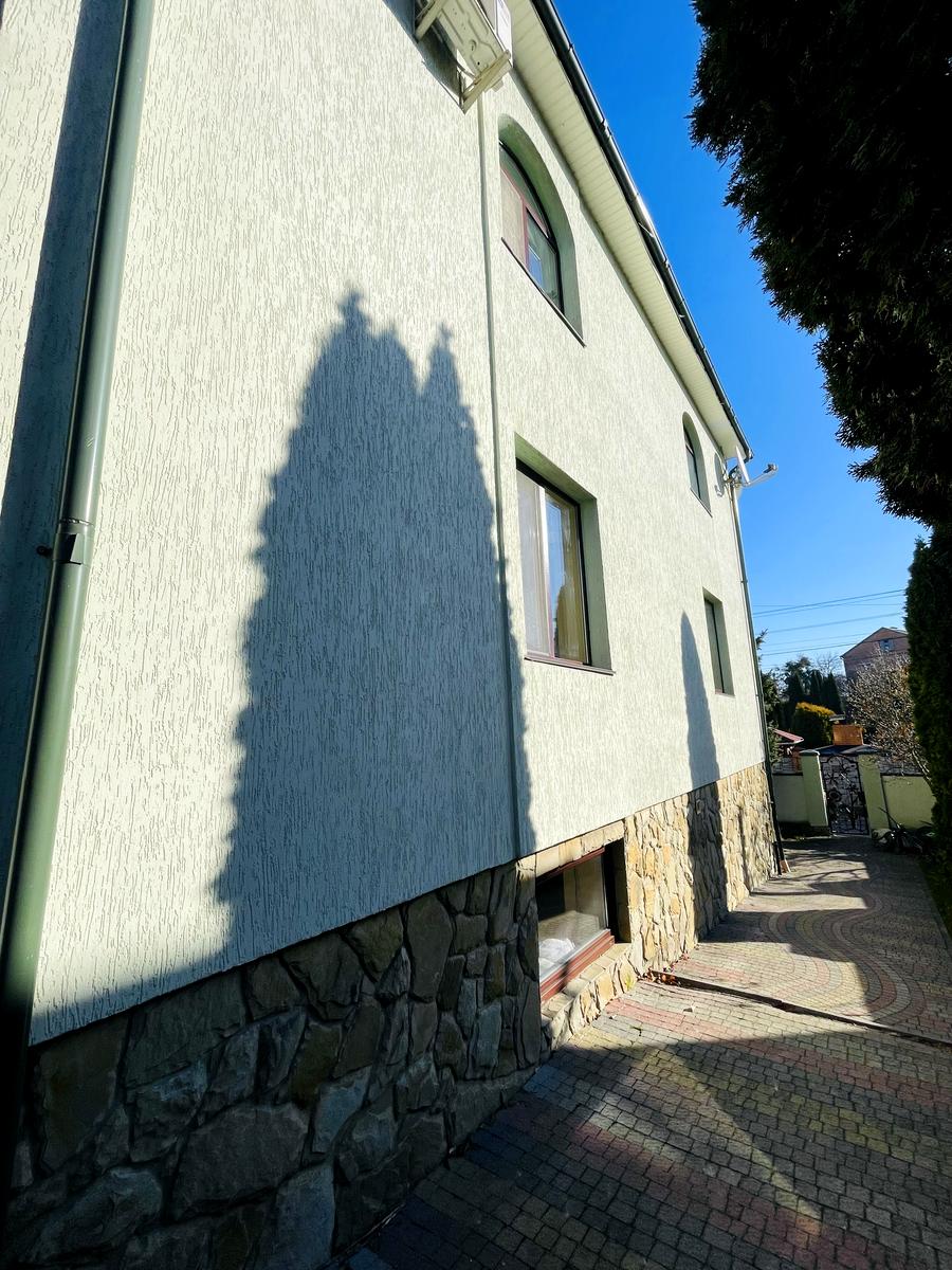 Дом по адресу ул. Салютная (площадь 290 м²) - Atlanta.ua - фото 3