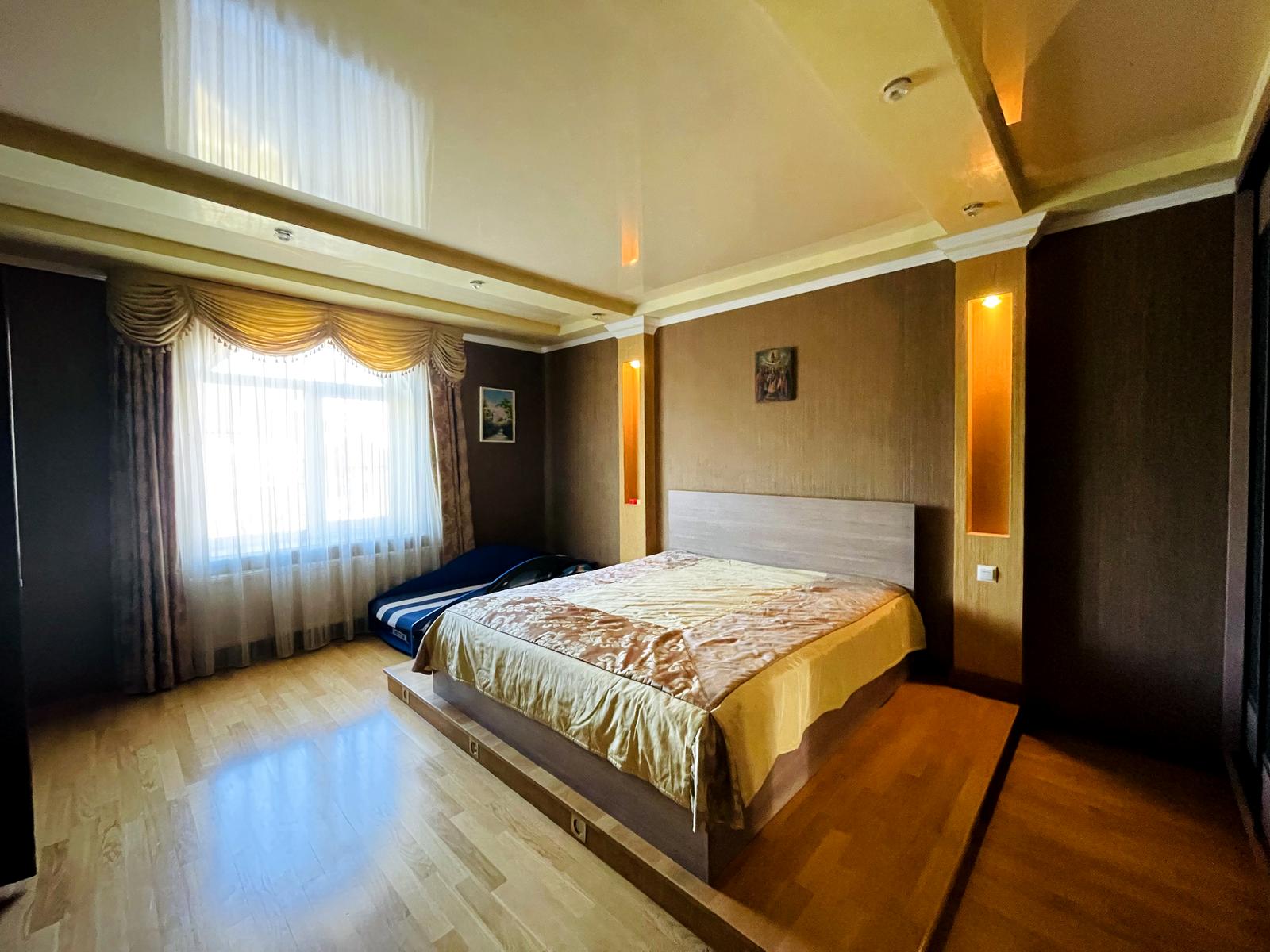 Дом по адресу ул. Салютная (площадь 290 м²) - Atlanta.ua - фото 27