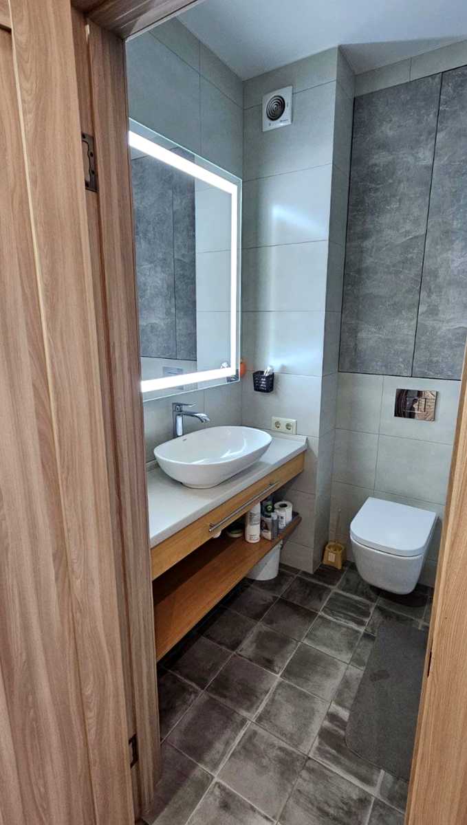 1851671542530680