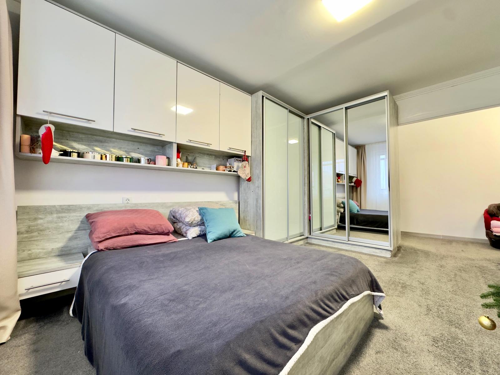 Продається 3-кімнатна квартира на Стрийській вул., 87 - зображення 1