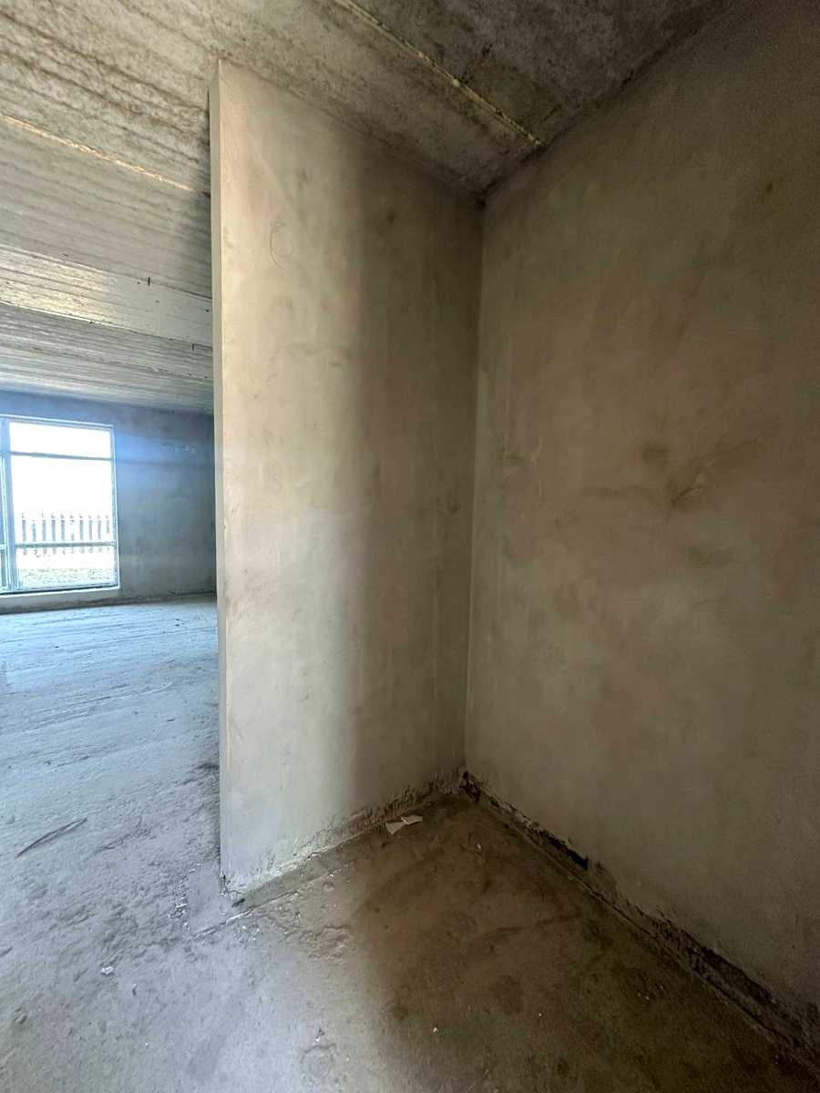 1851742322876745