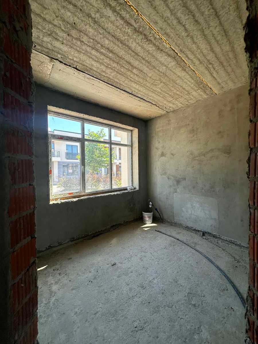 1851742322877668