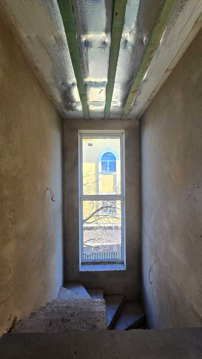1851745415984288