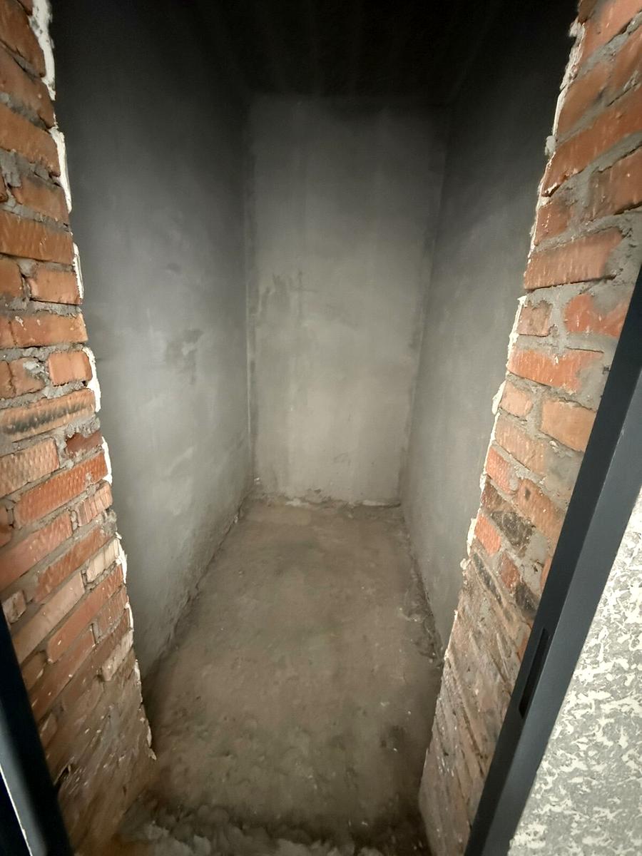 1851756977097629