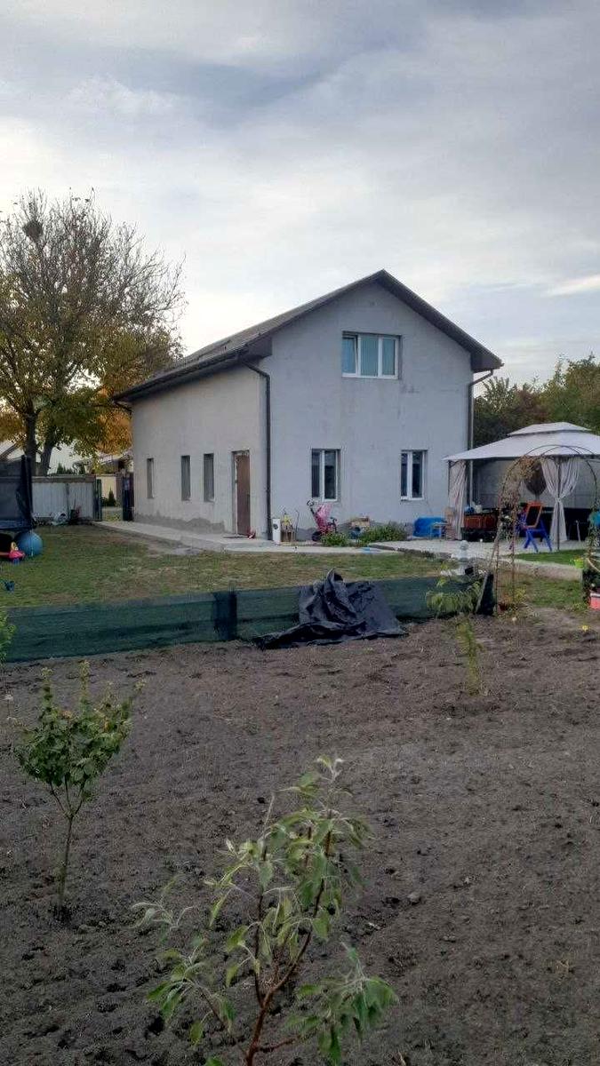 1851839048546462