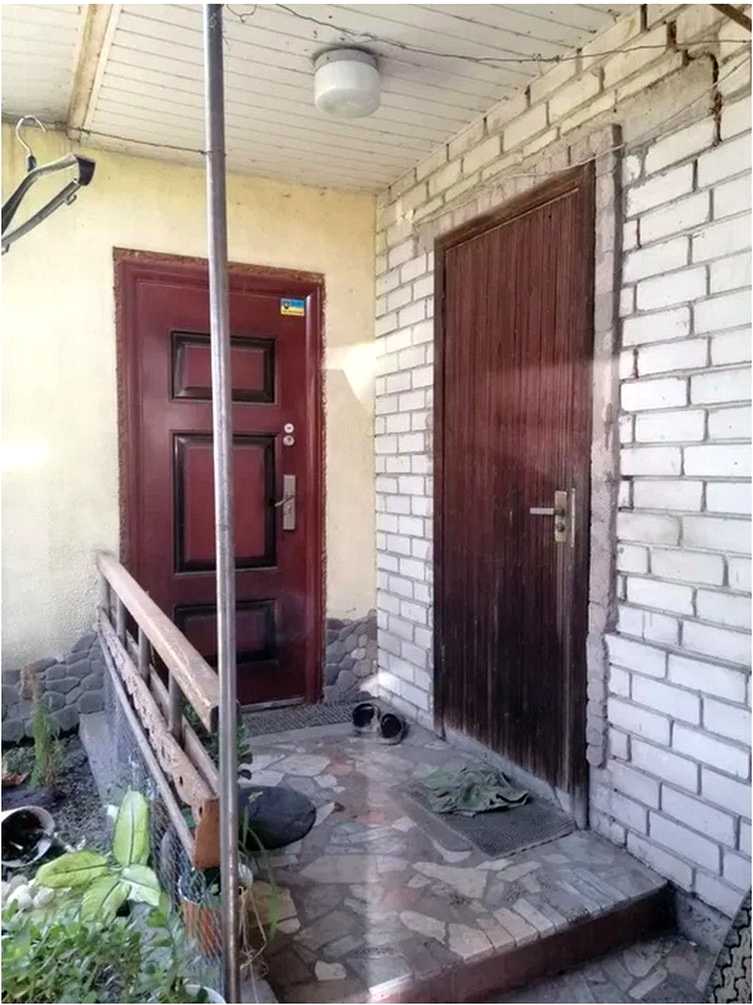 1851851665772343