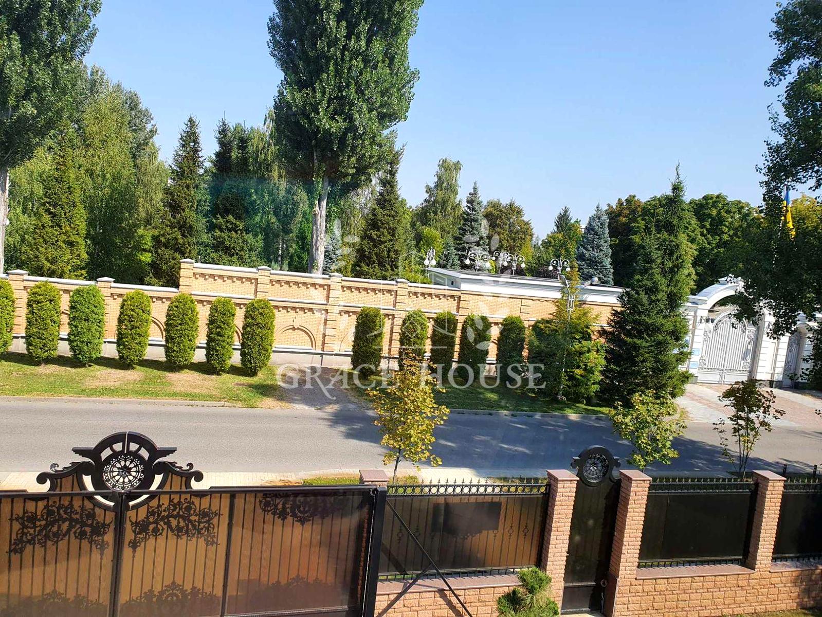 Дом по адресу (площадь 390 м²) - Atlanta.ua - фото 2