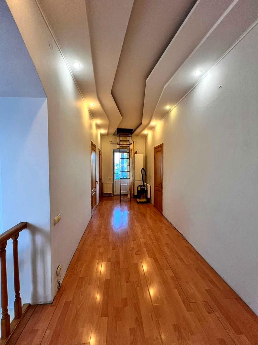 Дом по адресу ул. Ромашковая (площадь 237 м²) - Atlanta.ua - фото 9