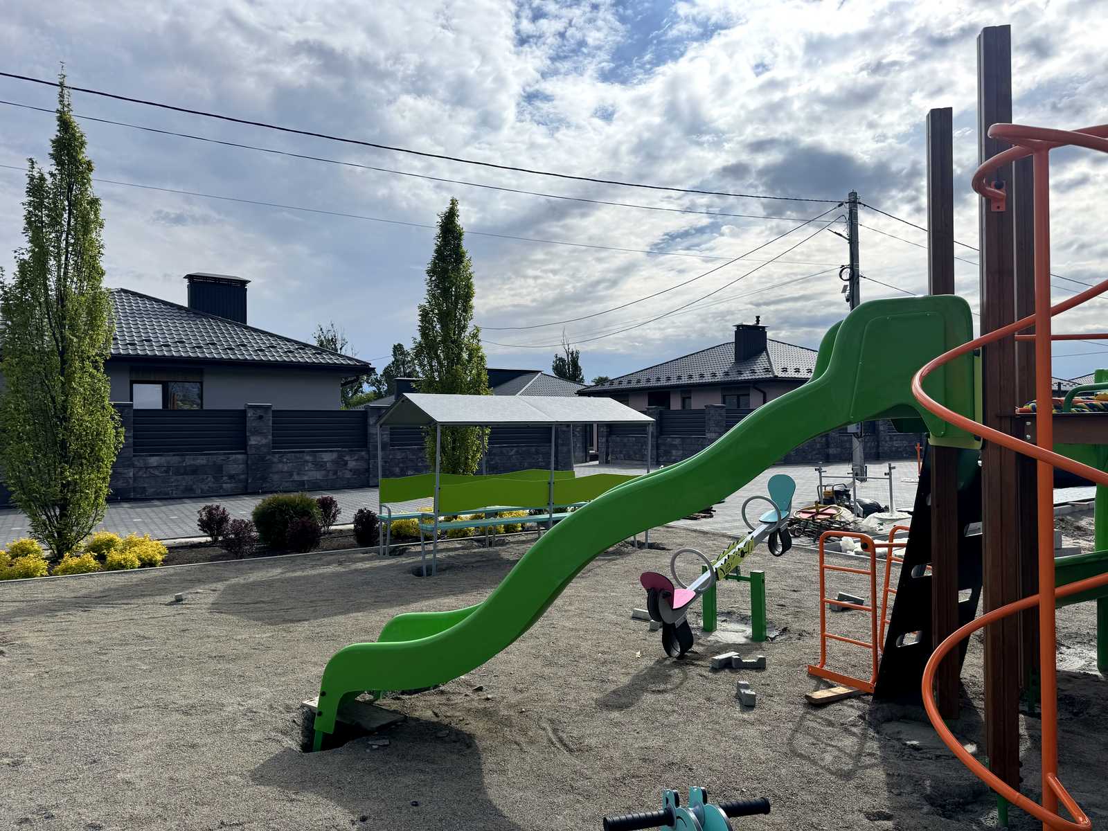 1852146122951962