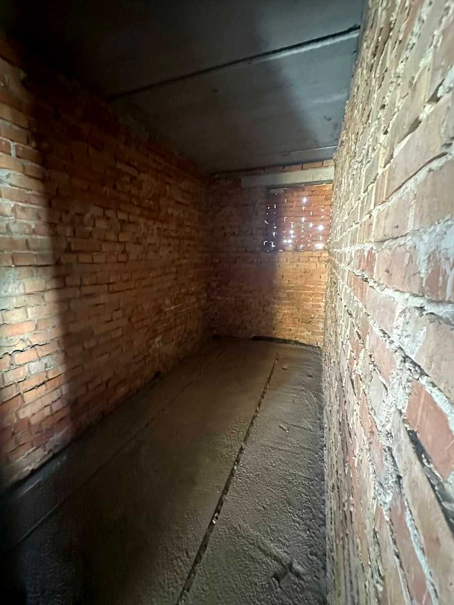 1852216861025112