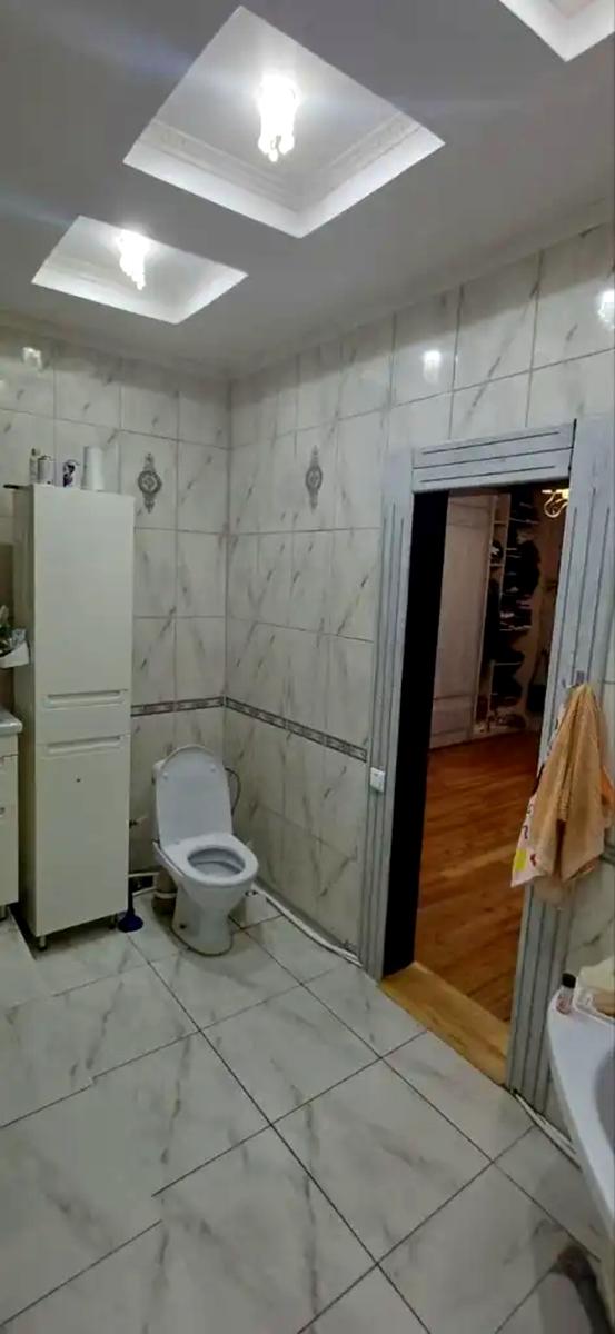 1852301816156731