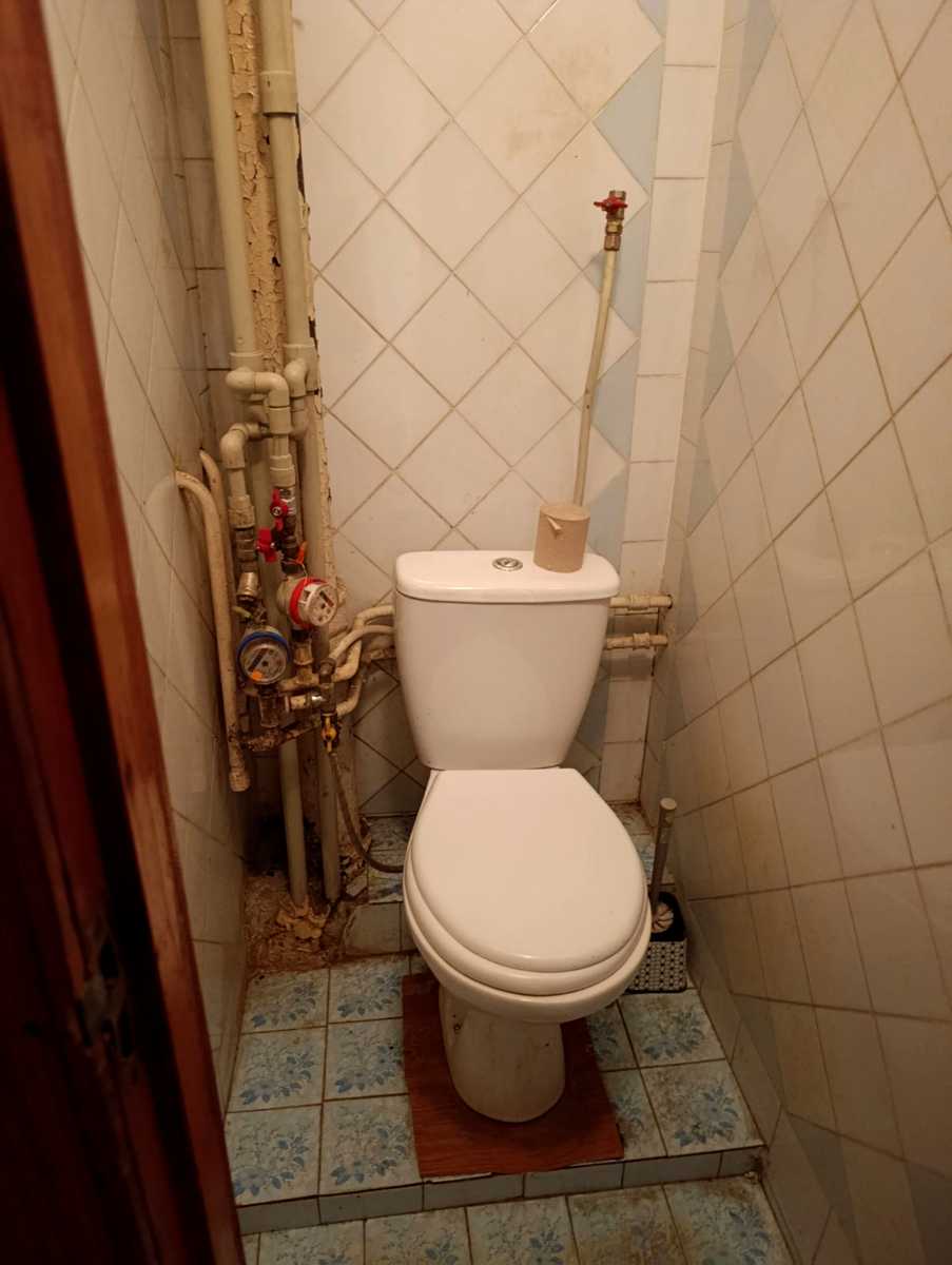1852399646230205