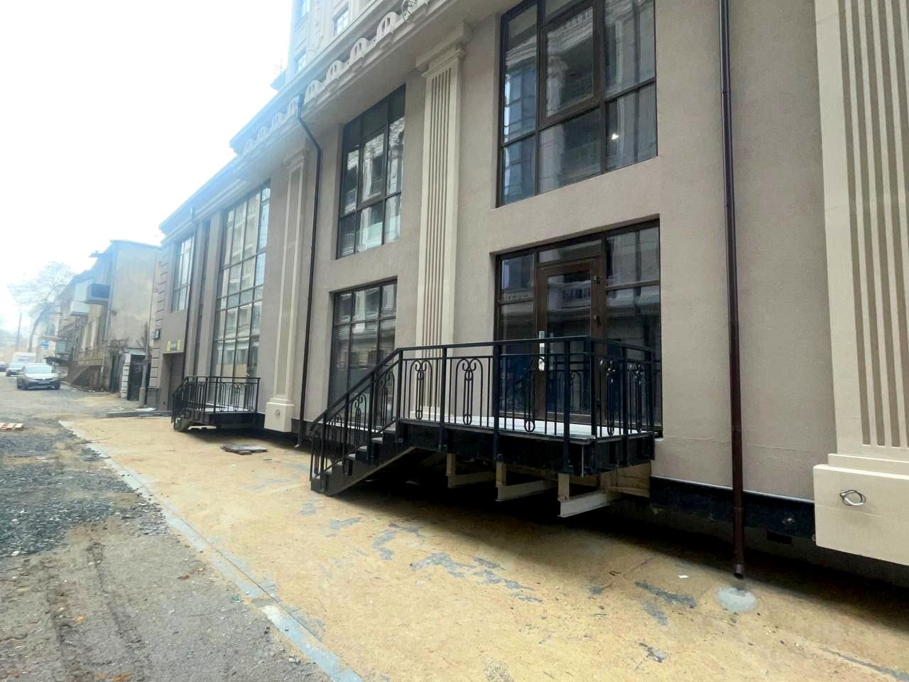 Коммерческая недвижимость по адресу ул. Карантинная (площадь 500 м²) - imageAlt 3 Коммерческая недвижимость по адресу ул. Карантинная (площадь 500 м²) - Atlanta.ua - imageAlt 3