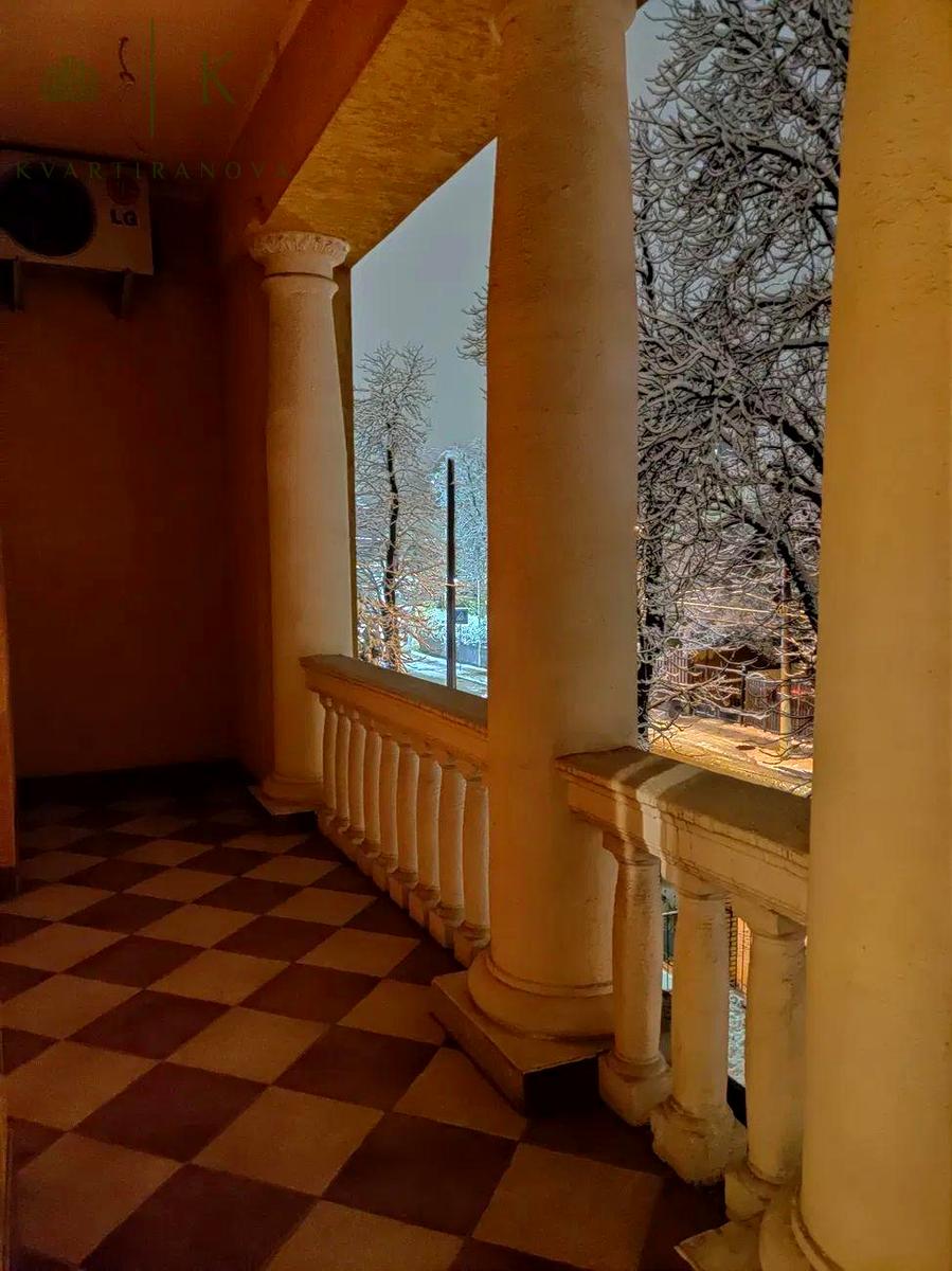 1852596444016757