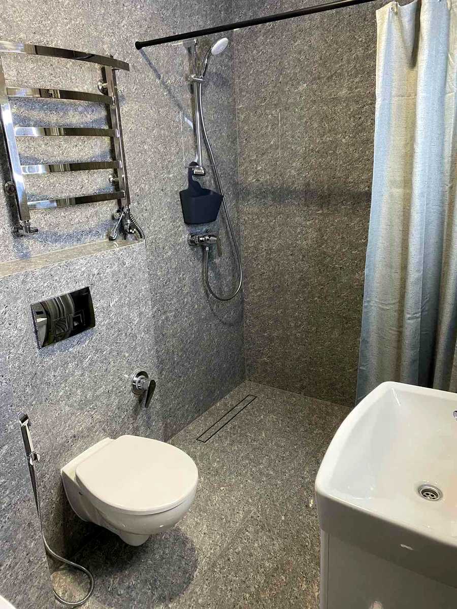 1852839785025944