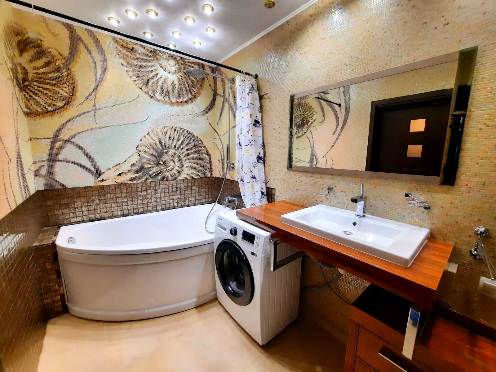 1853200880383381