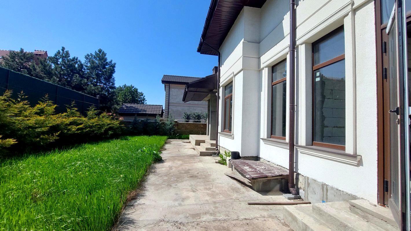 Дом по адресу ул. Дмитриевская (площадь 450 м²) - фото 2 Дом по адресу ул. Дмитриевская (площадь 450 м²) - Atlanta.ua - фото 2