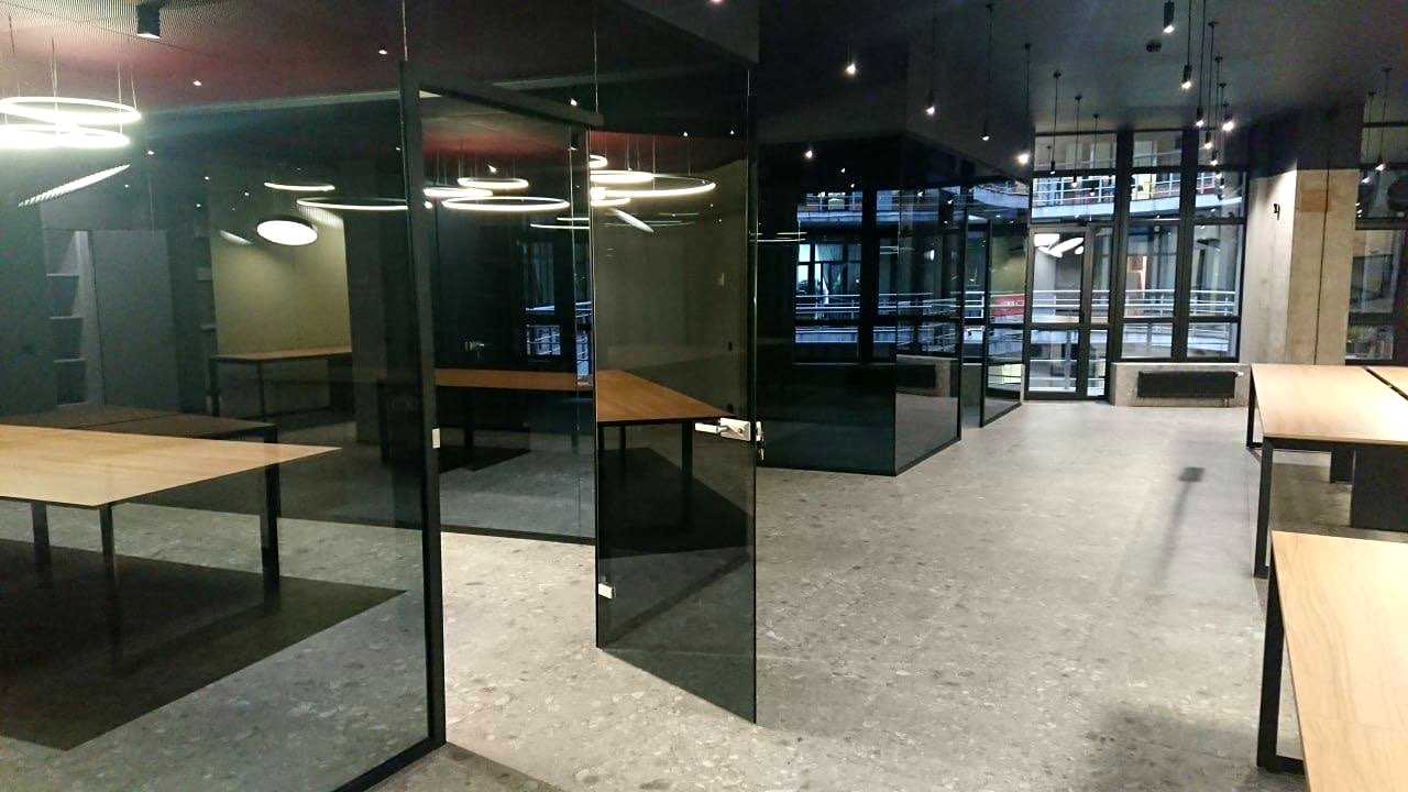 1853325136740320