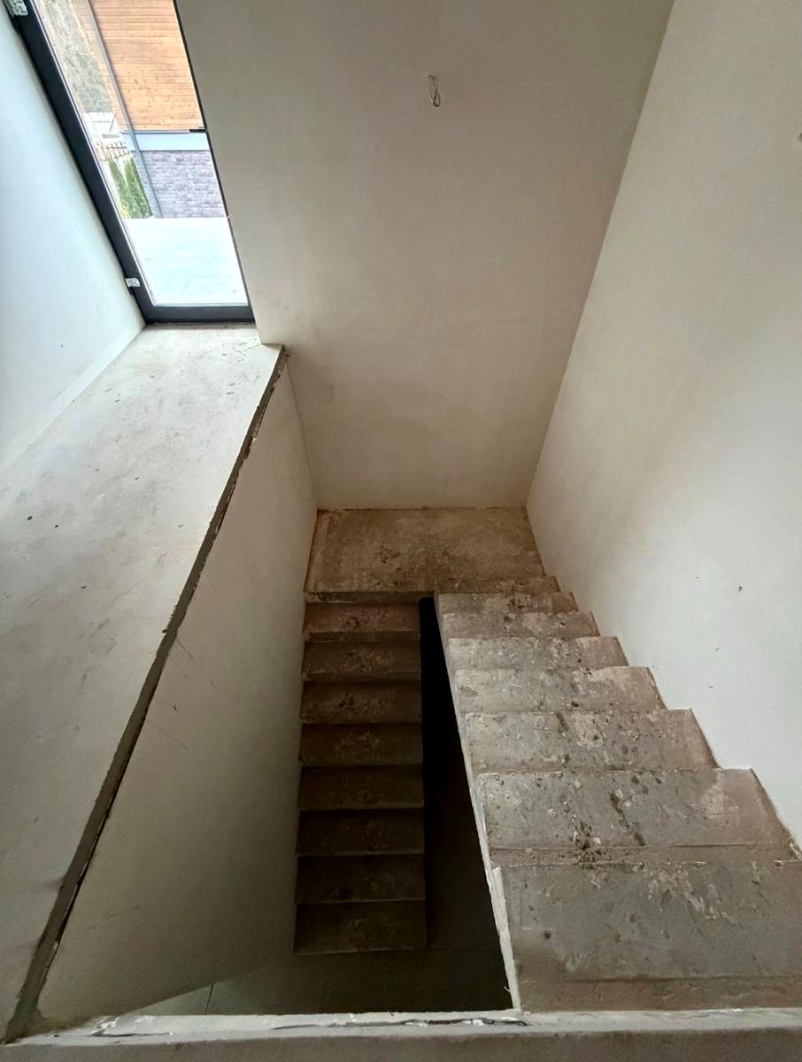 1853465212727378