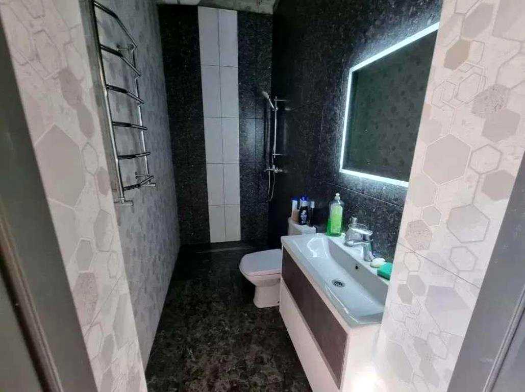 1853496586766332