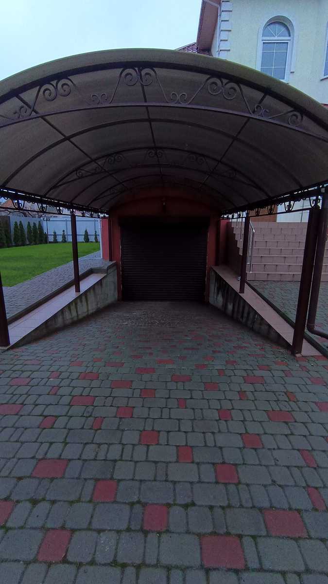 1853506993833635