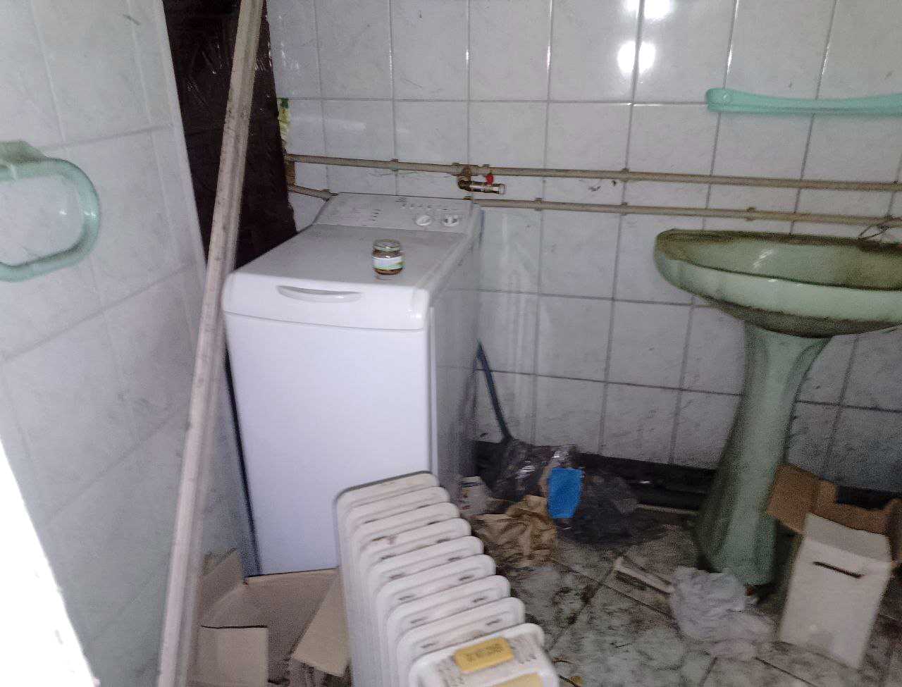 1853552815018124