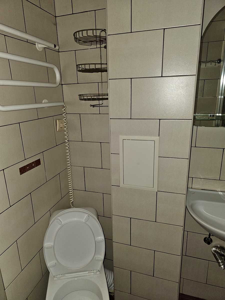 1853570691605172
