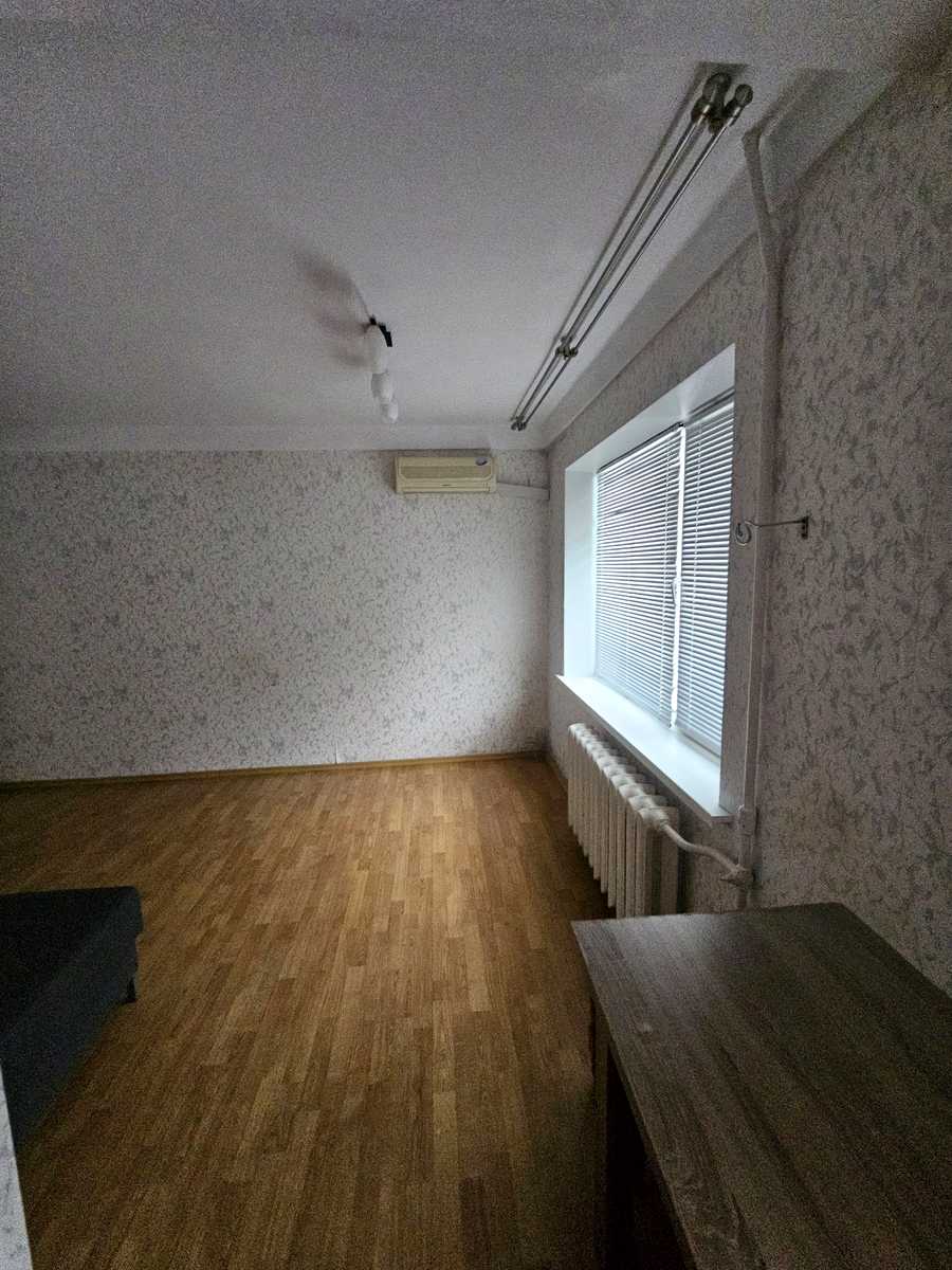 1853570795802909