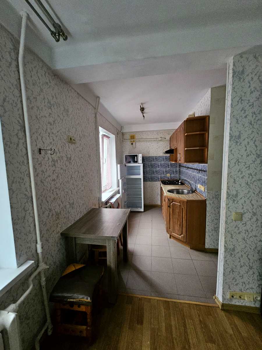 1853570852347728