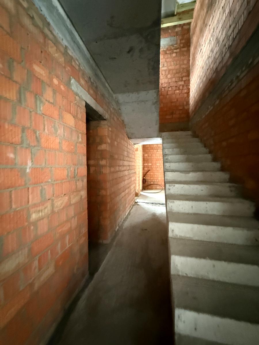 1853668790804471