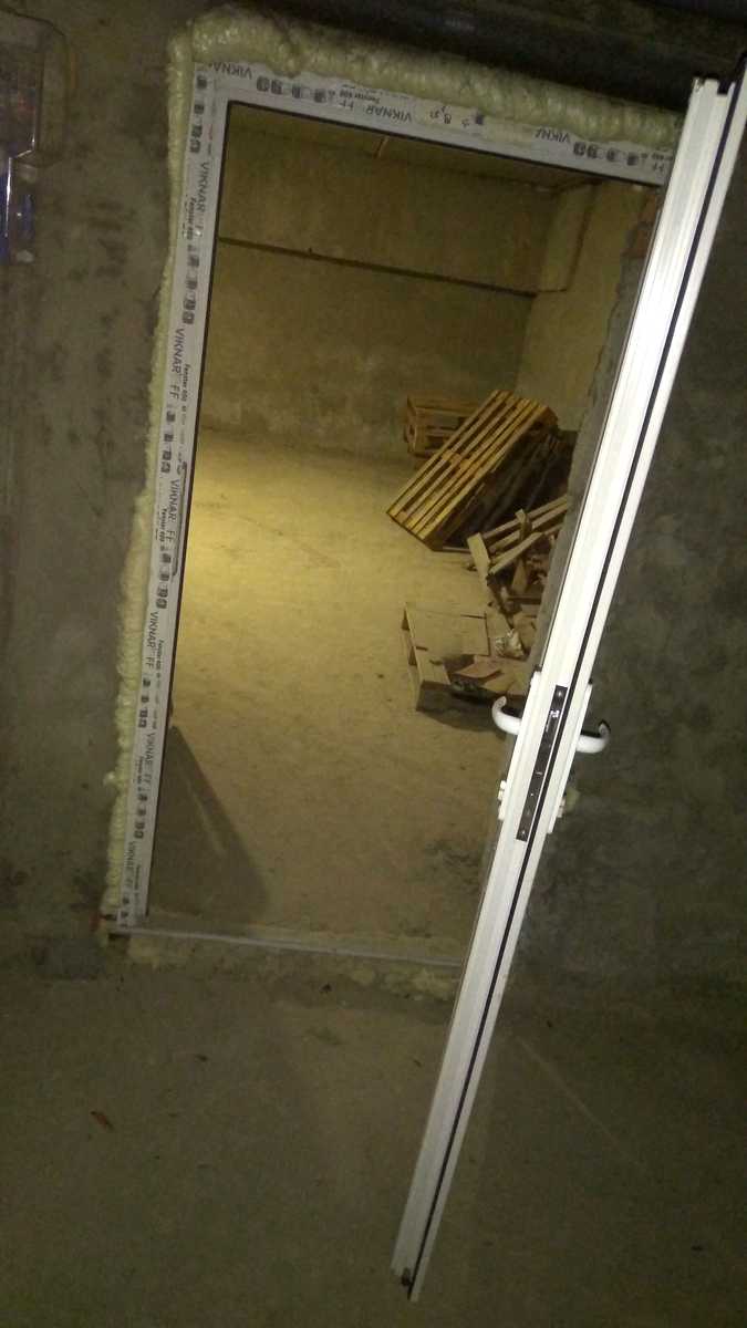 1853750646658028