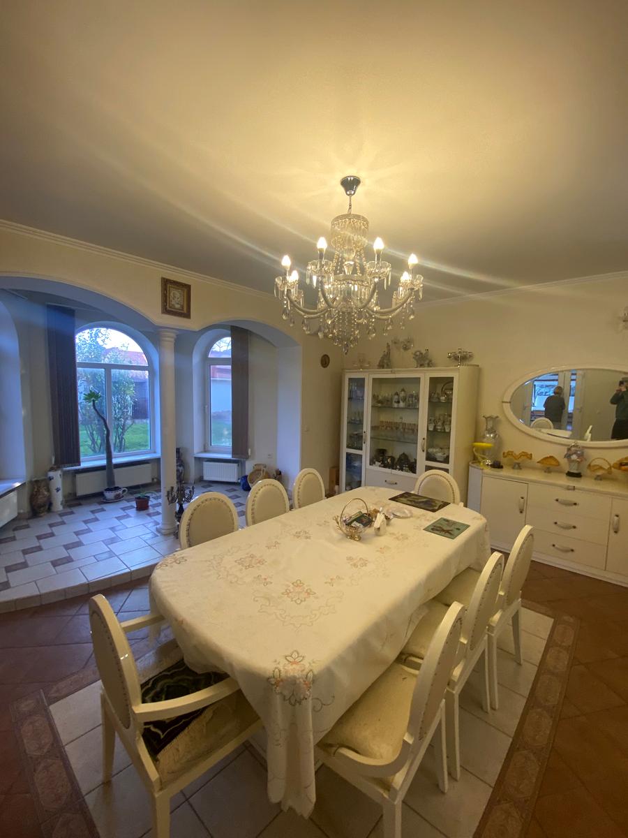 Будинок за адресою вул. Пілотна (площа 550 м²) - imageAlt 10 Будинок за адресою вул. Пілотна (площа 550 м²) - Atlanta.ua - imageAlt 10