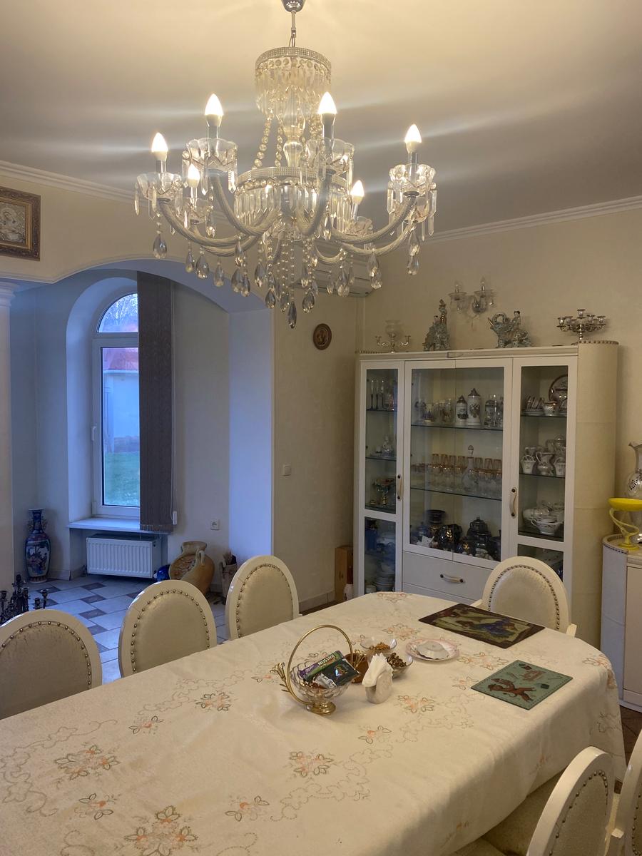 Будинок за адресою вул. Пілотна (площа 550 м²) - imageAlt 11 Будинок за адресою вул. Пілотна (площа 550 м²) - Atlanta.ua - imageAlt 11