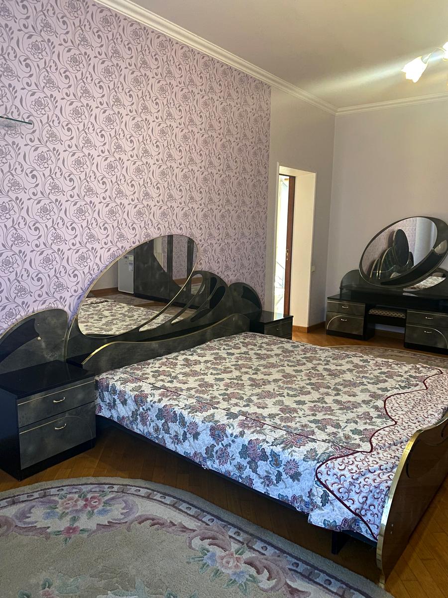 Будинок за адресою вул. Пілотна (площа 550 м²) - imageAlt 21 Будинок за адресою вул. Пілотна (площа 550 м²) - Atlanta.ua - imageAlt 21