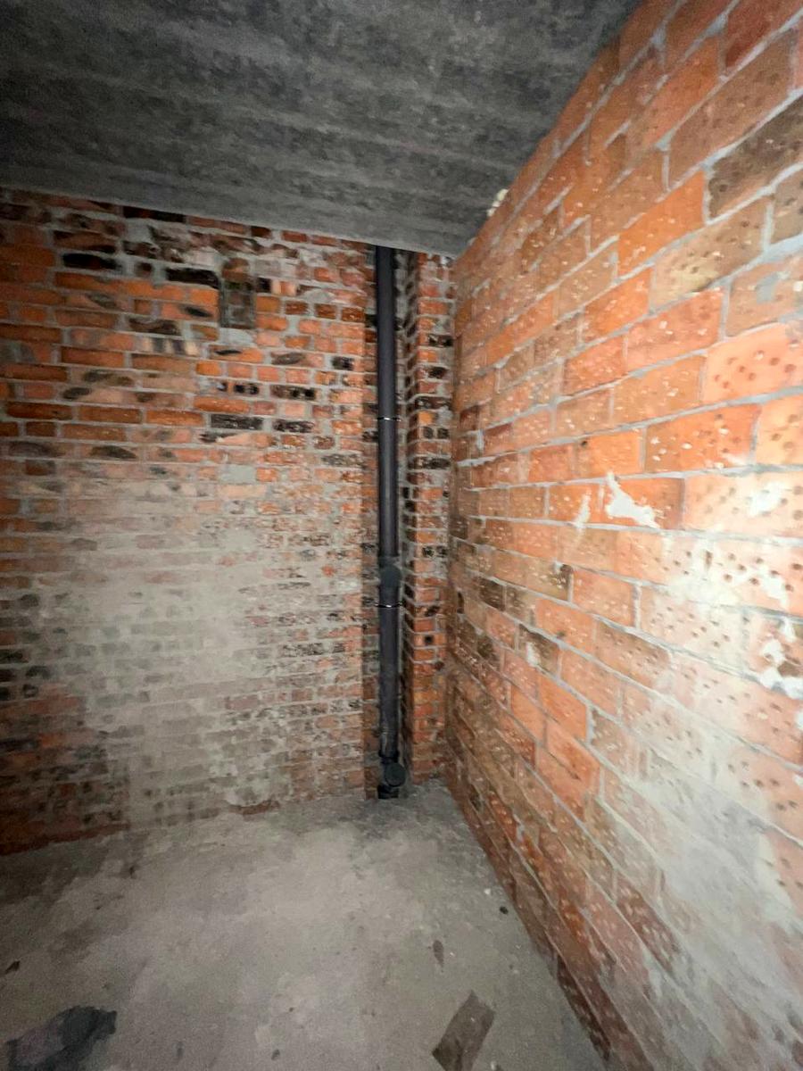 1853832744640964