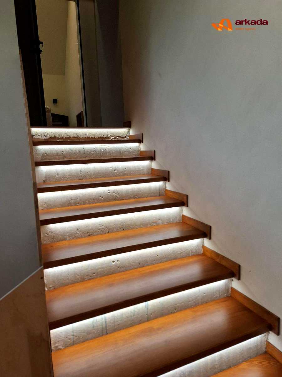 1854119899171122