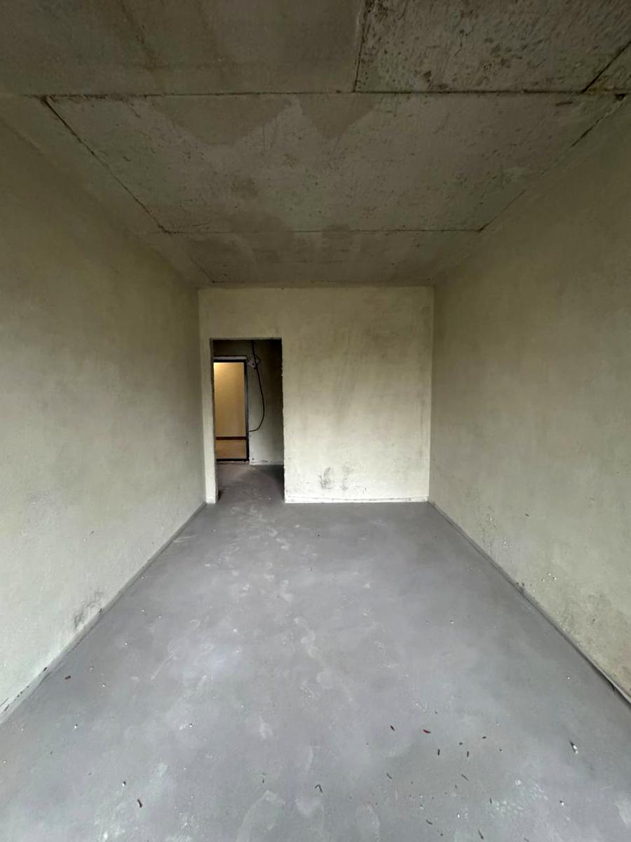 1854238863204400