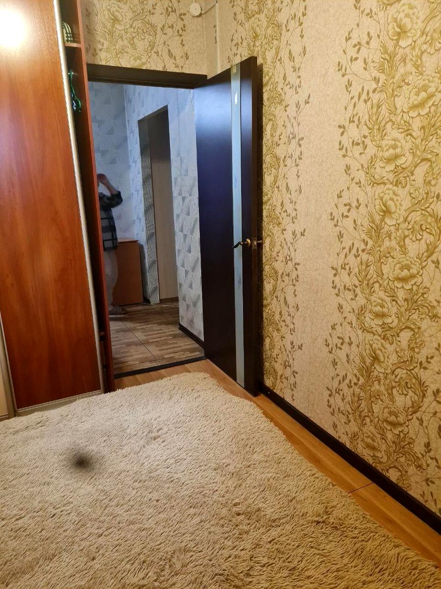 1854294109857115