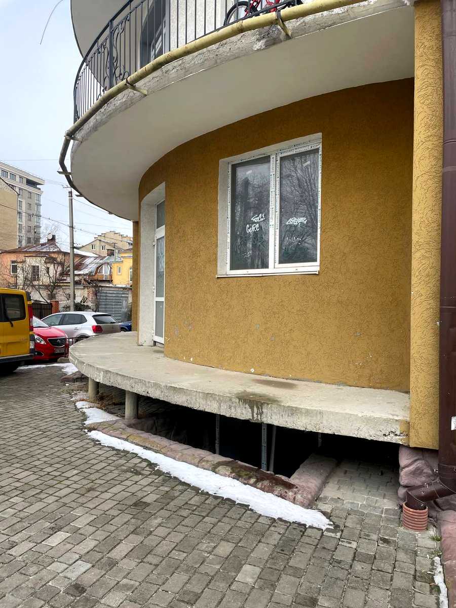 1854389581051108