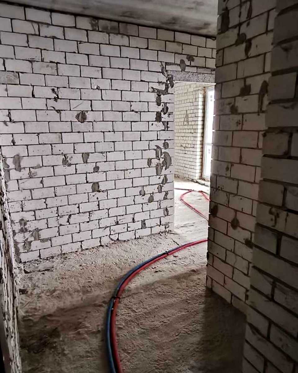 1854552135685357