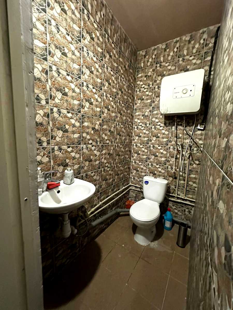1854768354405429